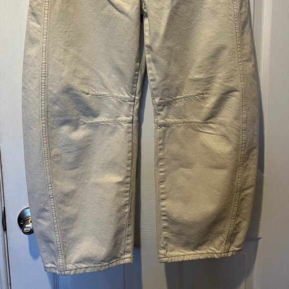 We the Free Barrel White Washed Barrel Jeans (Size 26) - Picture 5 of 16